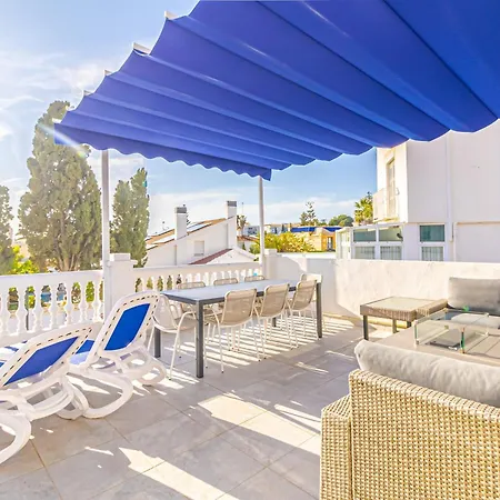 Private Heated Pool Roof Terrace فيلة