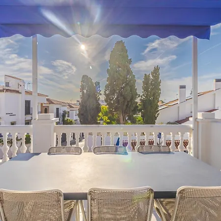 Private Heated Pool Roof Terrace فيلة نيرخا
