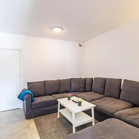 Villa Parador Вілла